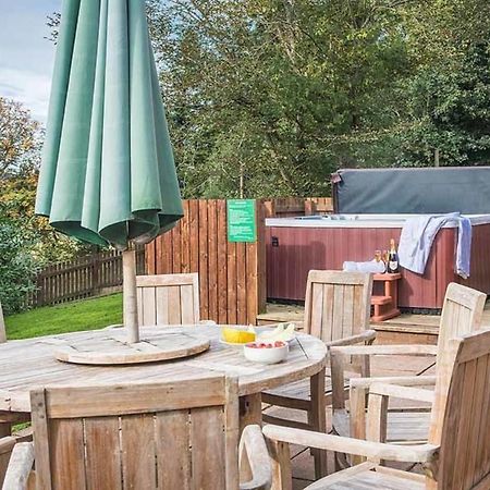 The Granary With Hot Tub Near Perth Perthshire Forgandenny Exterior foto