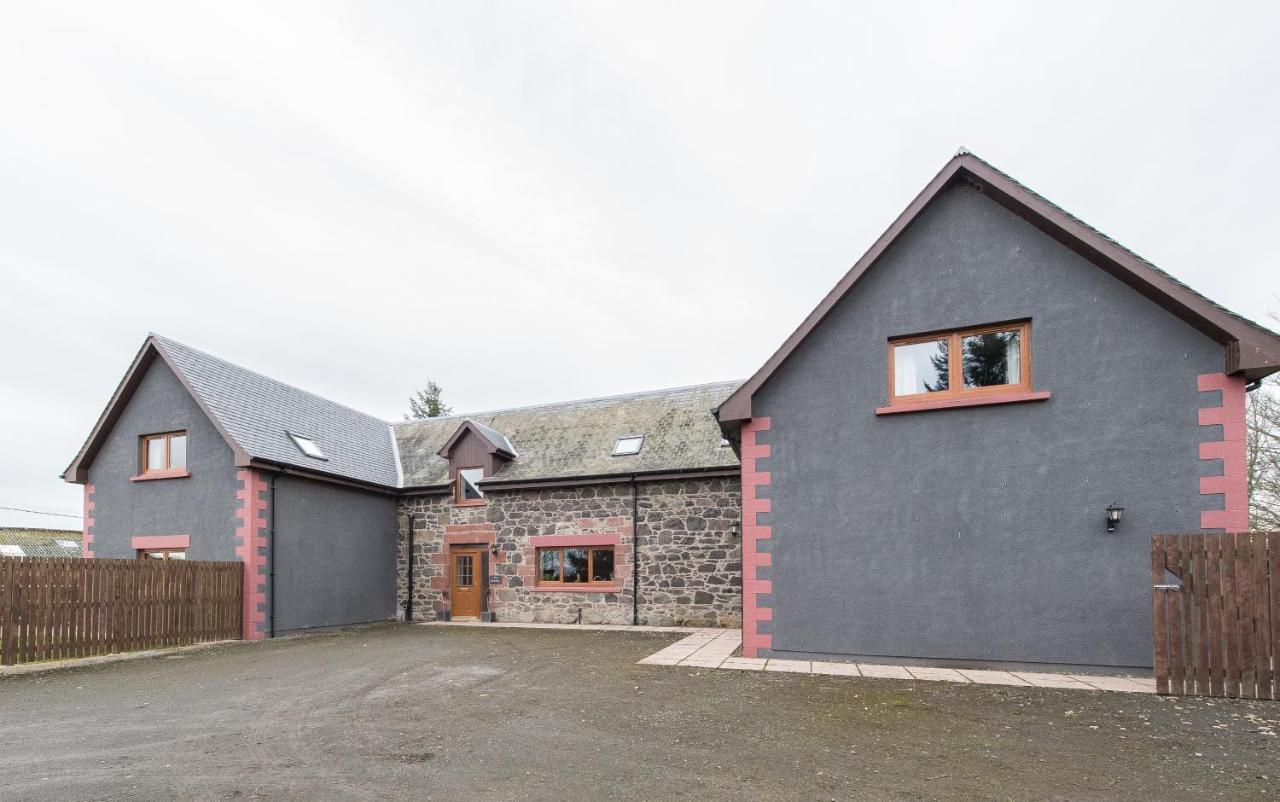 The Granary With Hot Tub Near Perth Perthshire Forgandenny Exterior foto